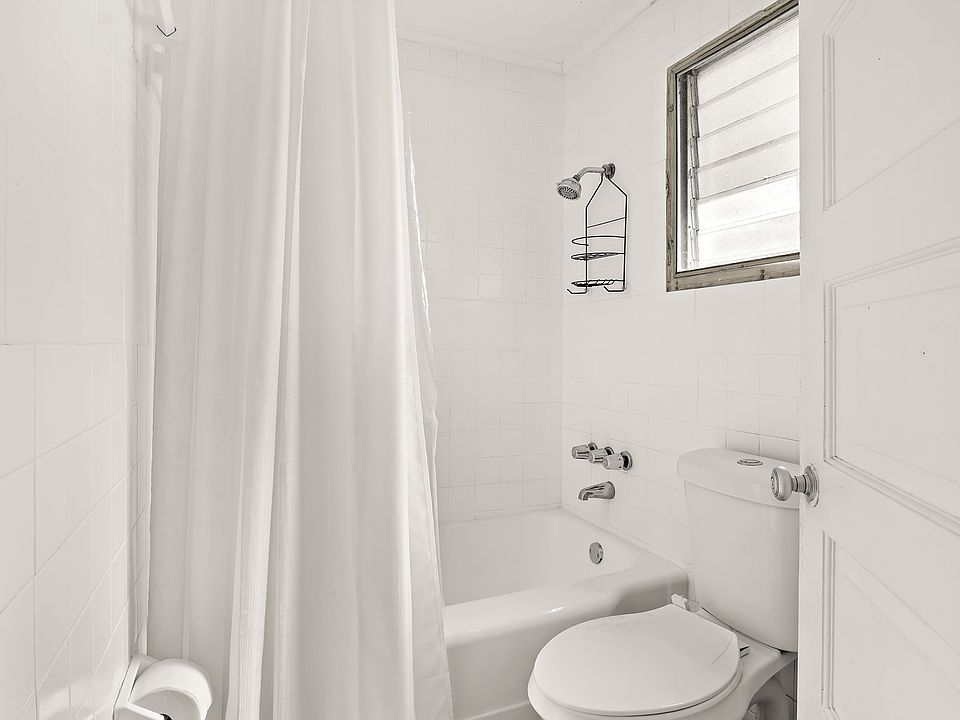 1st image of 1013 5th St N #B