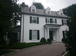 385 Heath St, Brookline, MA 02467