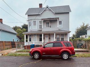 61 Trowel St, Bridgeport, CT 06607