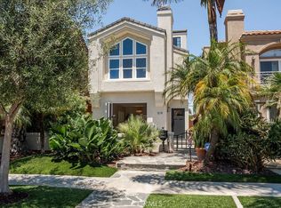 519 10th St, Huntington Beach, CA 92648