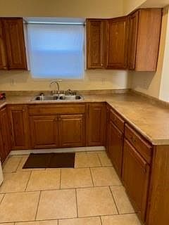 3rd image of 7031 Yorktown Dr
