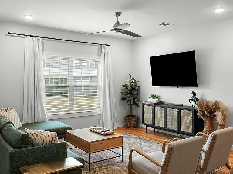 3641 Hydes Ferry Rd — Photo 2