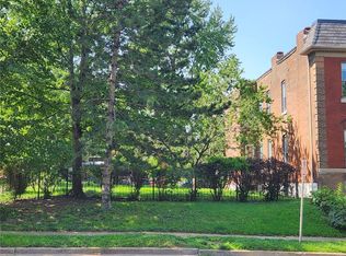 3840 Shaw Blvd, Saint Louis, MO 63110