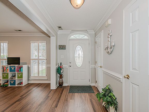 4th image of 10415 Chelsea Bay Dr