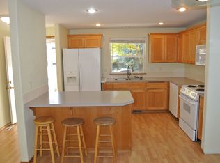 1213 Sunset Dr, Newberg, OR 97132