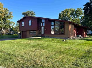 216 Washington Ave W, Albia, IA 52531