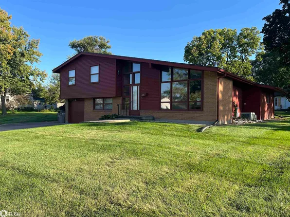 216 Washington Ave W, Albia, IA 52531