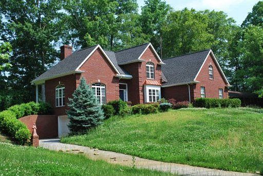 3rd image of 1508 Barbra Estates Dr