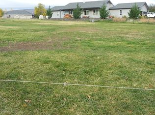 351 McGreer Rd, Selah, WA 98942