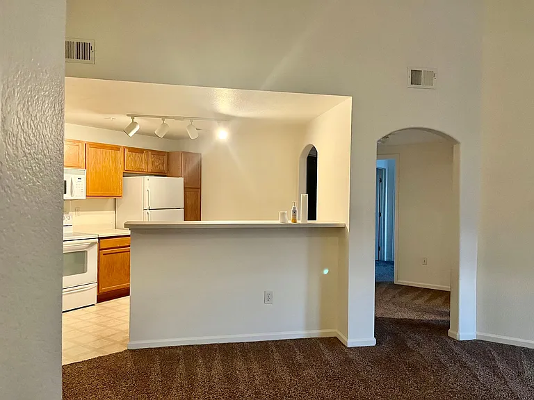 5714 N Gibralter Way #5-306 — Photo 1