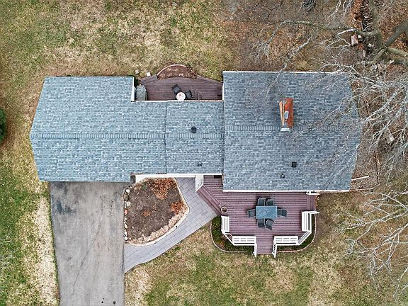 2nd image of 14712 Oakwood Rd