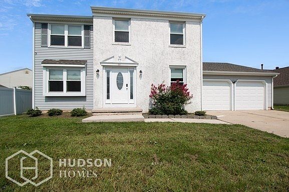 1st image of 35 Sleepy Hollow Ln
