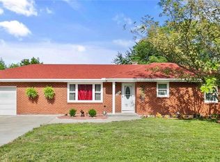 4605 N Kenwood Ave, Kansas City, MO 64116