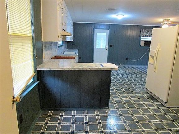 4th image of 2909 E Gonzalez St