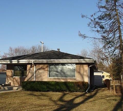 4th image of 2231 N 103rd St
