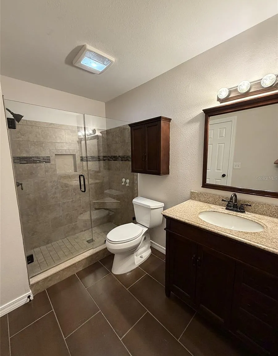3 bed, 1150 sqft, $2,000 — Photo 3