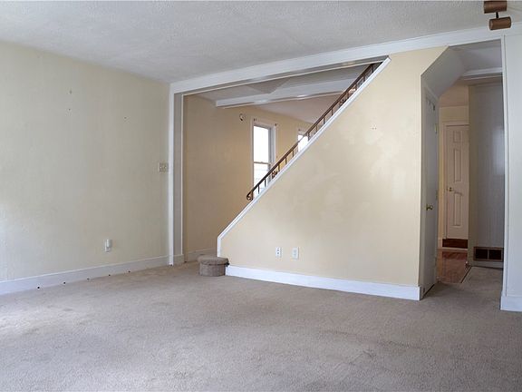 3rd image of 23 Kosciusko Way
