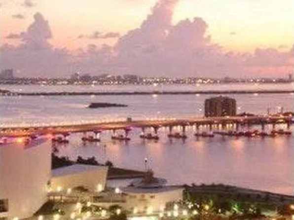 (undisclosed Address), Miami, FL 33132