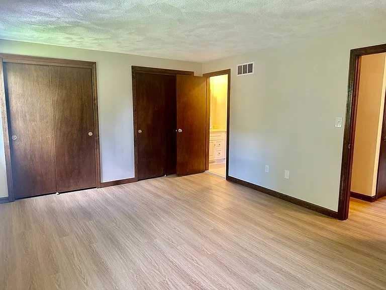 52 Frederick St #26 — Photo 23