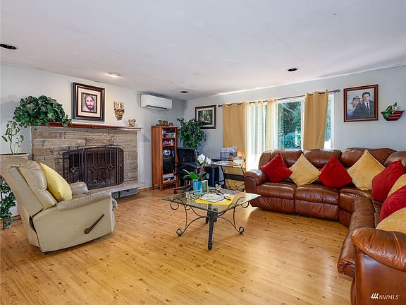 4th image of 1215 E 56th Street