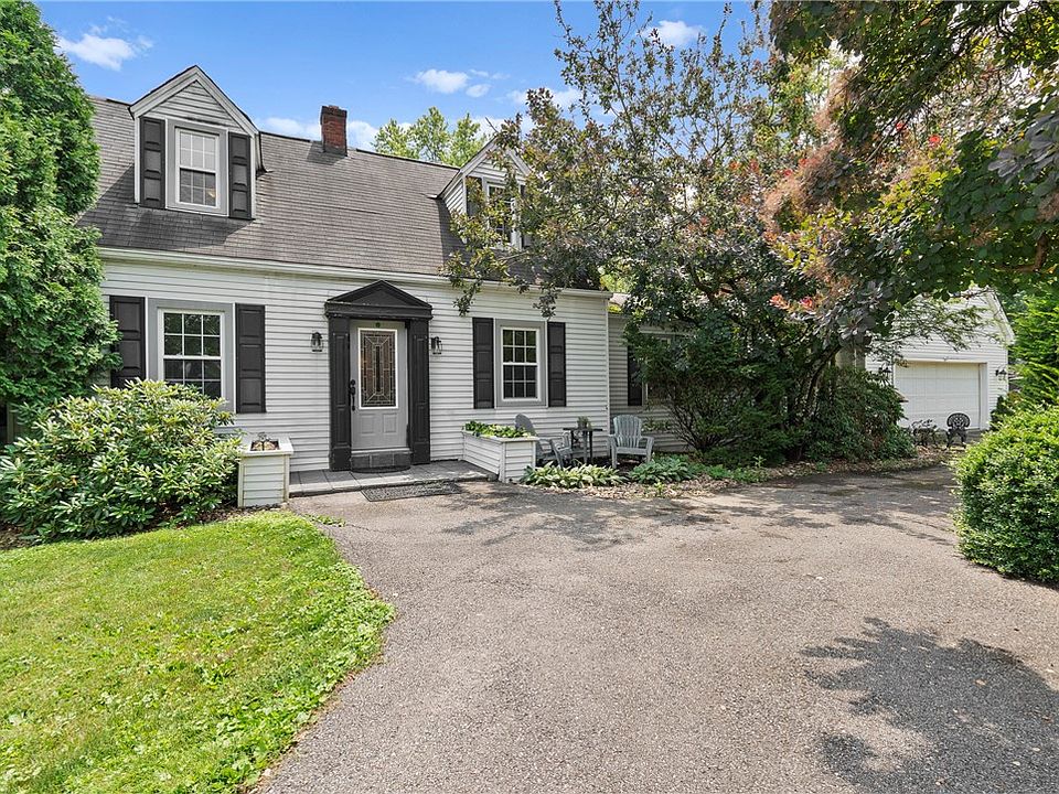 1st image of 1733 Locust Rd
