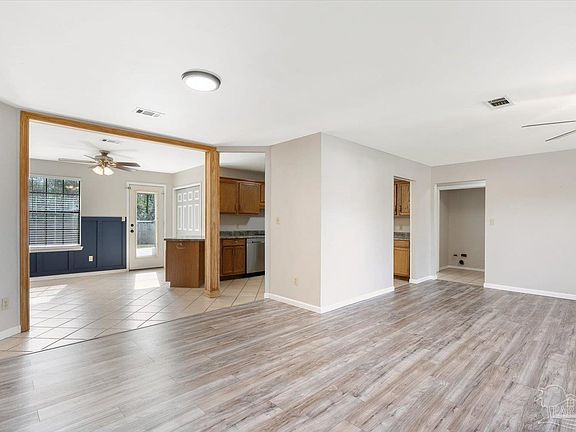 5th image of 9017 Cayman Ln