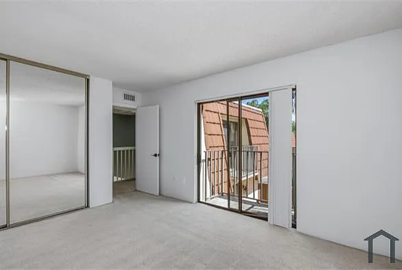 5247 Cedarbend Dr #2 — Photo 10