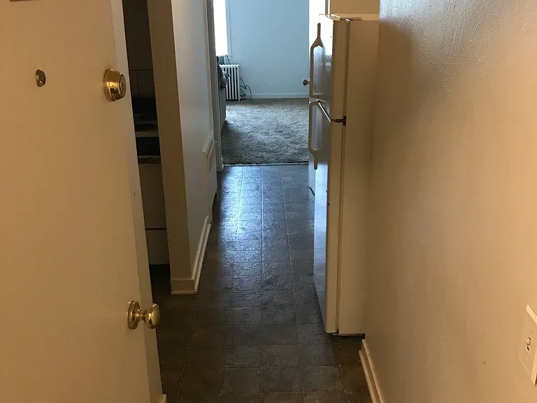 107 E Main St — Photo 2