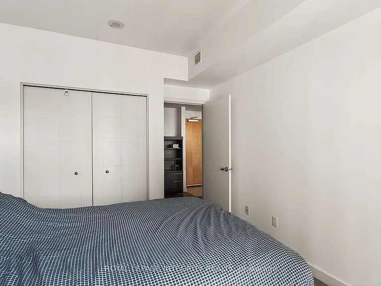 40 Nepean St #2102 — Photo 30