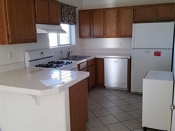 4th image of 2311 Acoma Pl