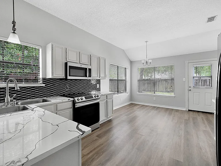 2827 Deep Anchor Way — Photo 2