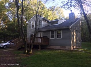 687 Old Stage Rd, Albrightsville, PA 18210