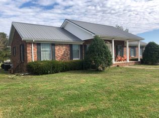 128 Scotts Ferry Rd, Burkesville, KY 42717