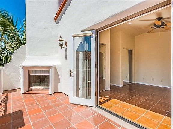 4th image of 2316 De La Vina St APT C