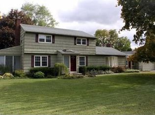 99 Draycott Rd, Fayetteville, NY 13066