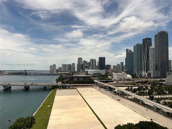 555 NE 15th St APT 16J, Miami, FL 33132