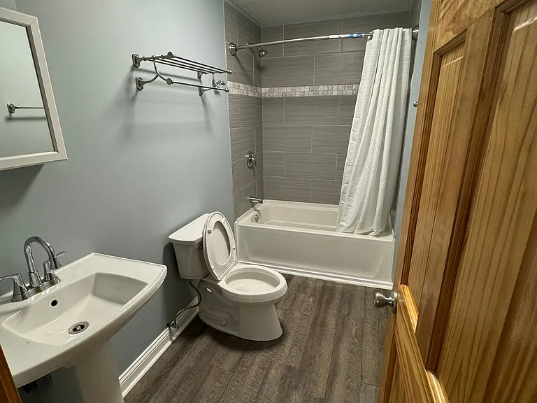 4759 S Paulina St #1 — Photo 6
