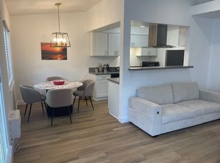 1236 Brockton Ave #7, Los Angeles, CA 90025