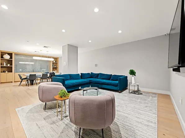 49 East 34th Street image 9 of 10