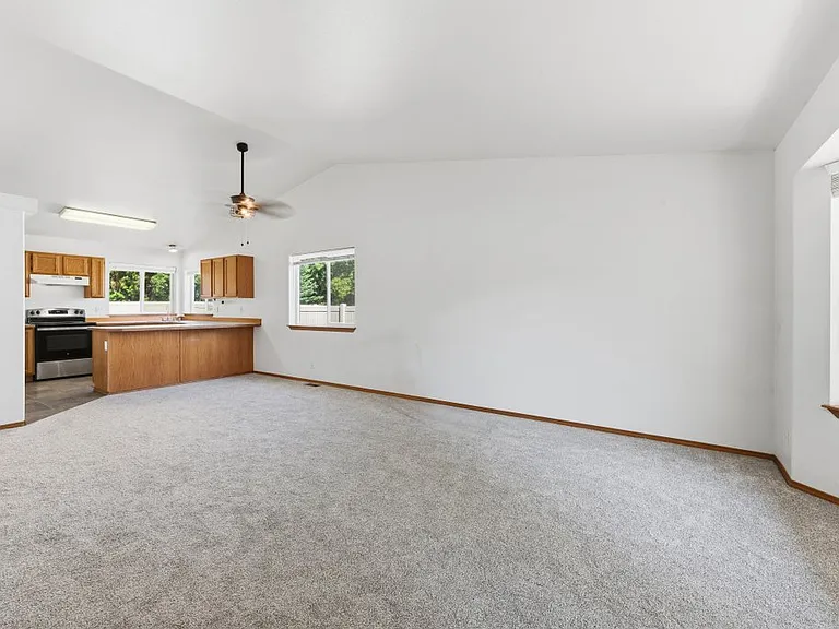5769 N Lachaise Ln — Photo 6