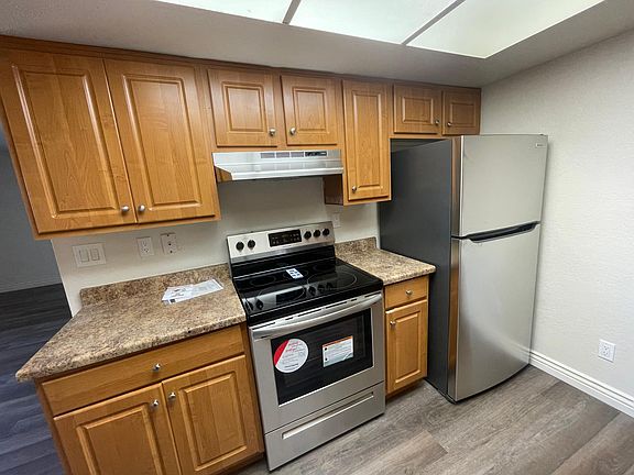 3rd image of 3810 N Maryvale Pkwy APT 2074