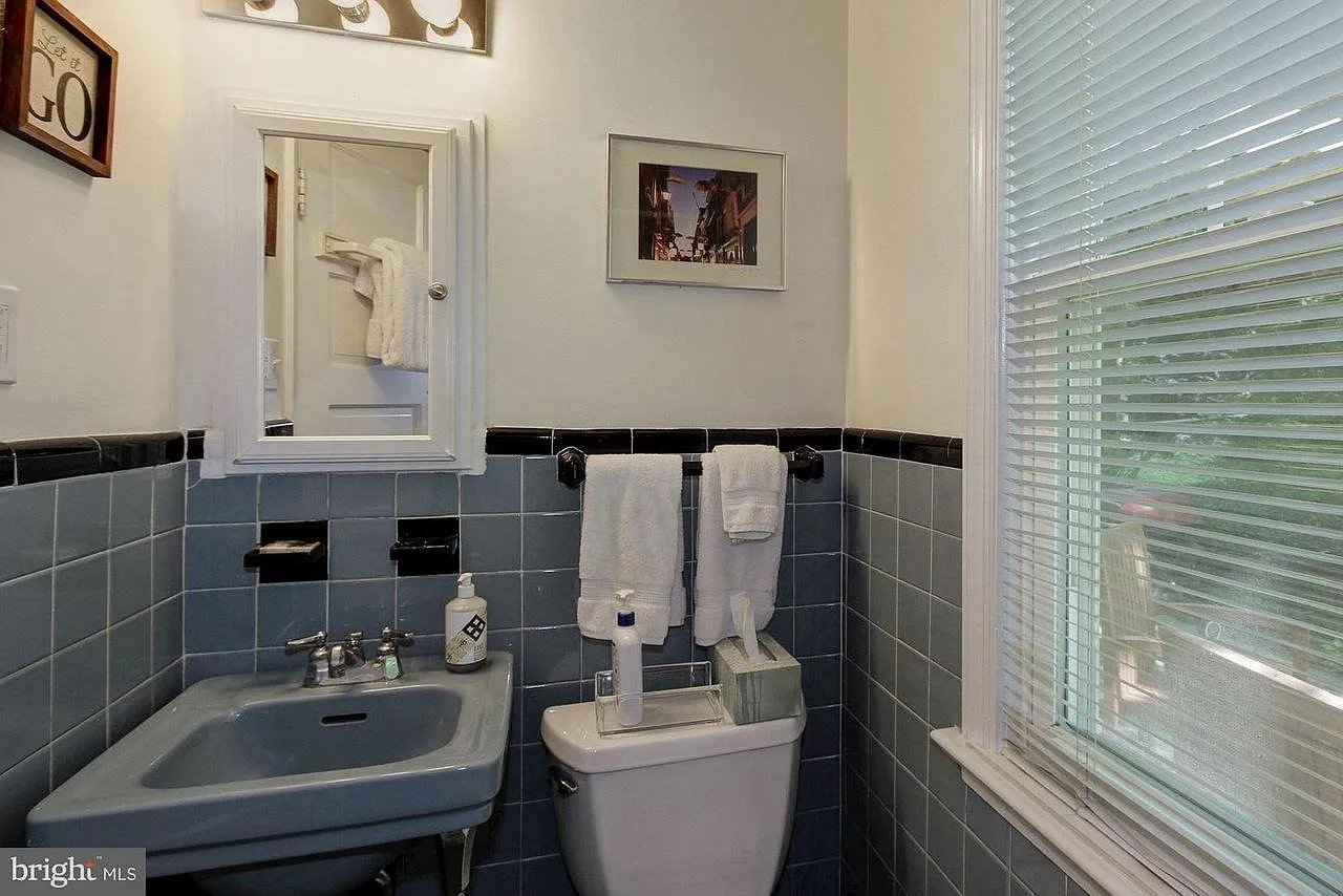 3 bed, 1625 sqft, $4,500 — Photo 2