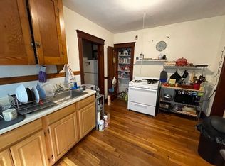 263 Chestnut Ave APT 1, Jamaica Plain, MA 02130