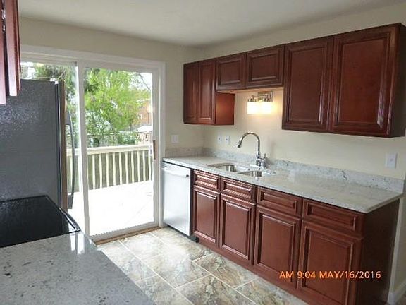 5th image of 7 Conger Rd