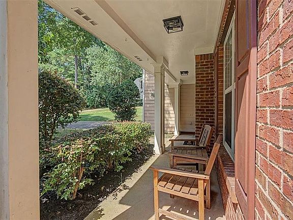 4th image of 1590 Waterway Pl SW