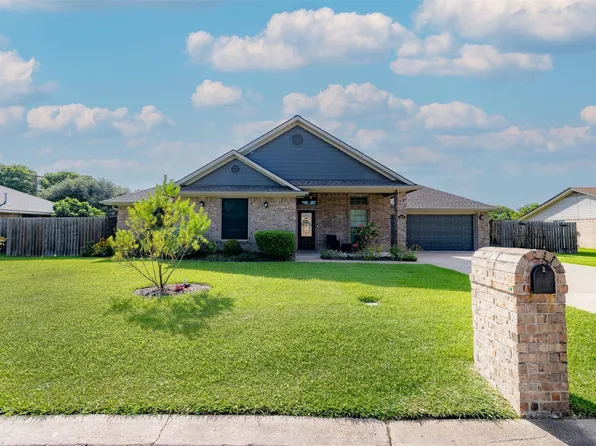 1802 Cheryl Dr, Caldwell, TX 77836