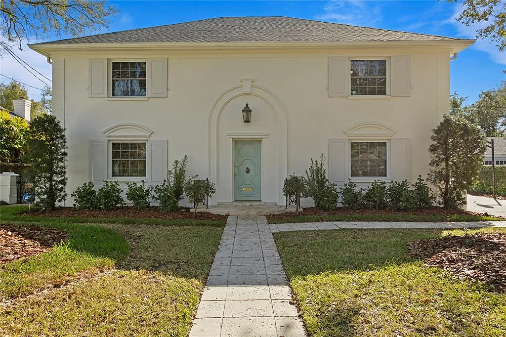 4 bed, 2.5 bath, 2772 sqft, $8,000 — Photo 3