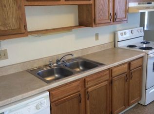 6743 Creekside Dr #DOWNSTAIRS, Madison, OH 44057