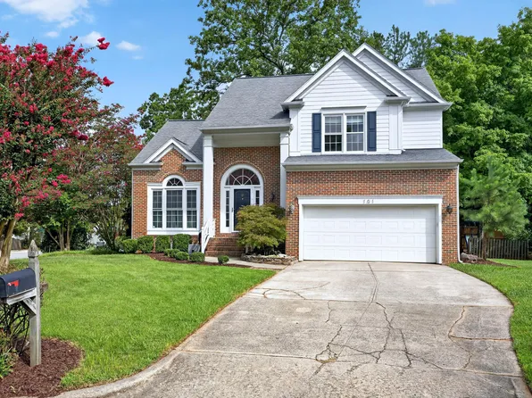 101 Gettysburg Dr, Cary, NC 27513