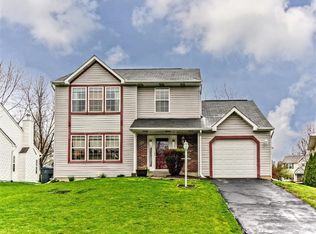 318 Hummingbird Cir, Cranberry Township, PA 16066